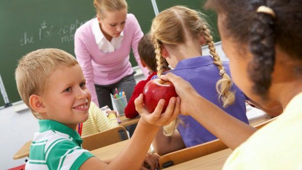 the-importance-of-teaching-kindness-in-the-classroom